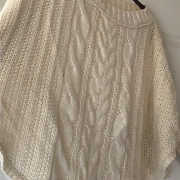 Cream Knit Poncho - Picture 3 of 4